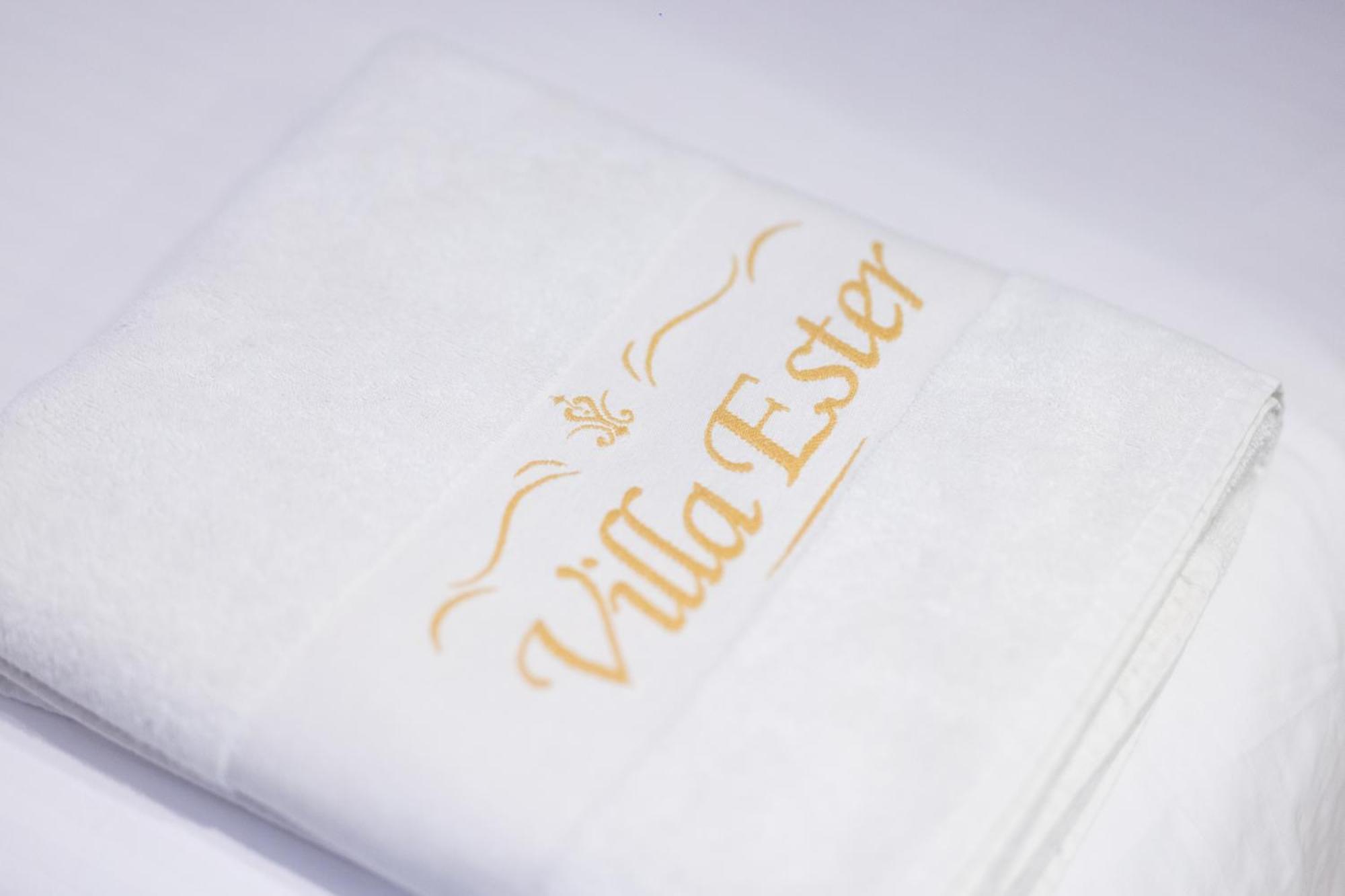 Villa Ester 科尔察 外观 照片